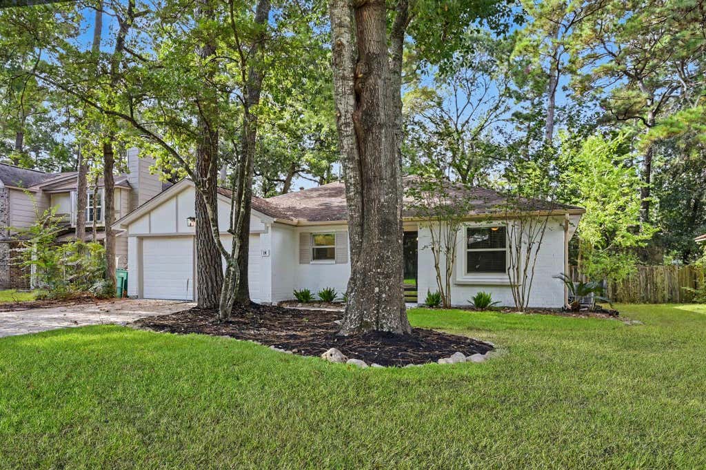 Photo of 14 Summer Crest Circle, The Woodlands, TX 77381 (MLS # 35770948)