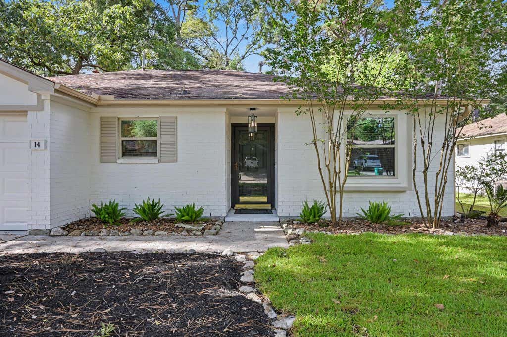 Photo of 14 Summer Crest Circle, The Woodlands, TX 77381 (MLS # 35770948)