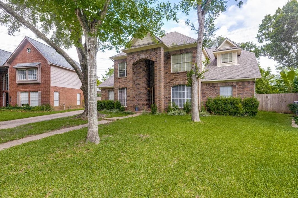 Photo of 4303 Canadian River Drive, Sugar Land, TX 77478 (MLS # 13015503)