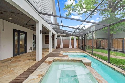 Photo of 1024 Waverly Street, Houston, TX 77008 (MLS # 84702140)