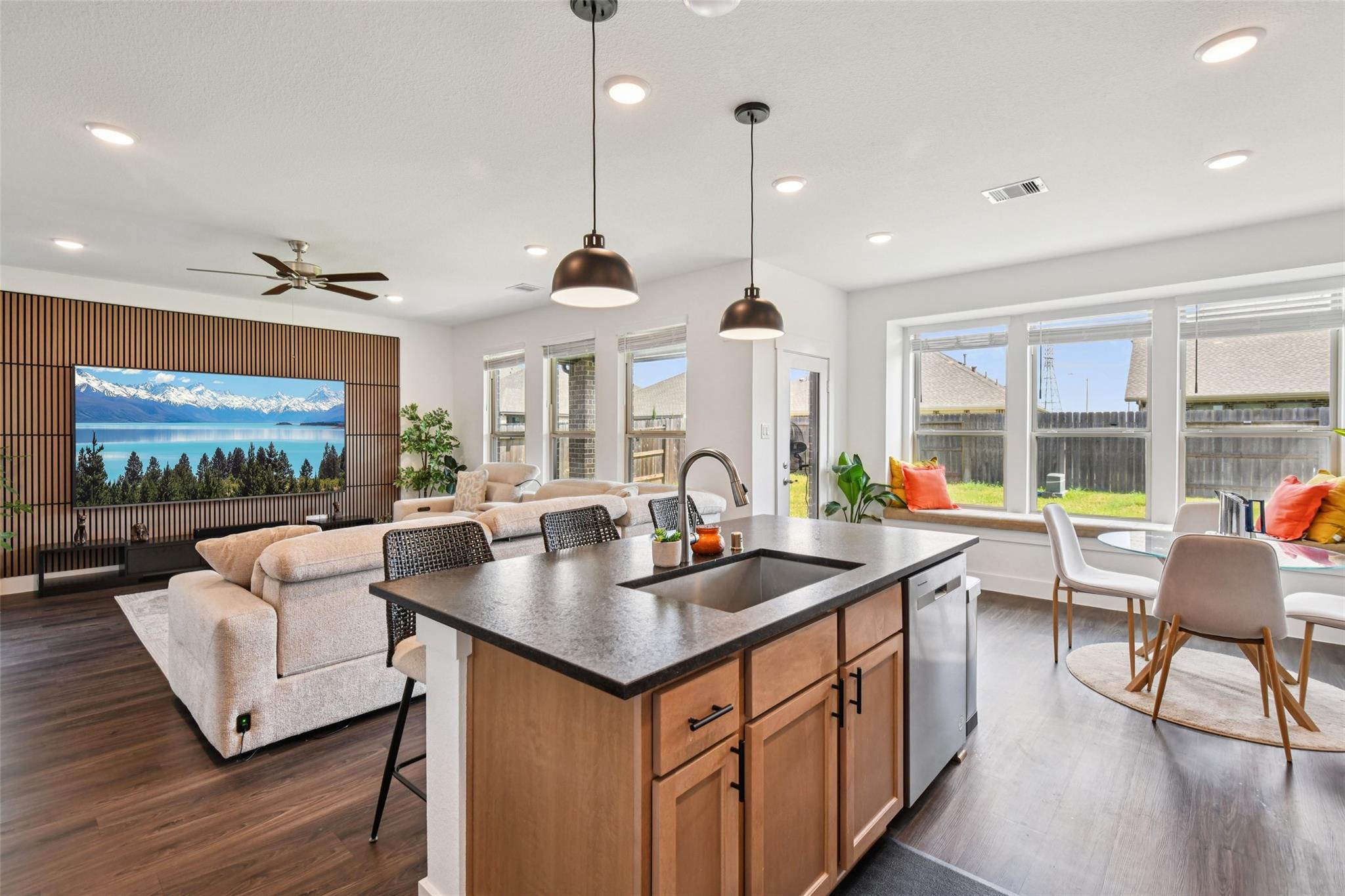 4806 Sand Clouds Drive