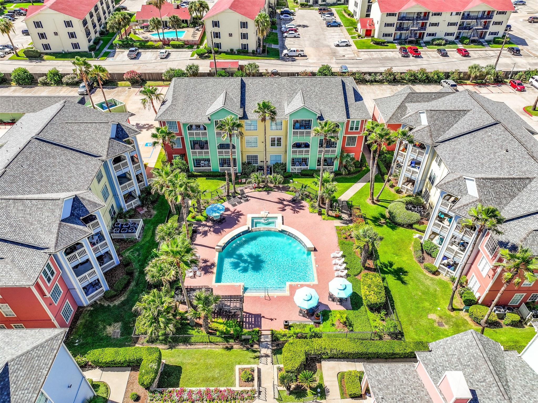 7000 Seawall Boulevard 811