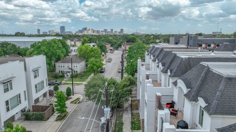 Photo of 4114 Driscoll St, Houston, TX 77098 (MLS # 32693154)