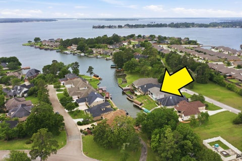Photo of 12323 Longmire Cove, Conroe, TX 77304 (MLS # 81478532)