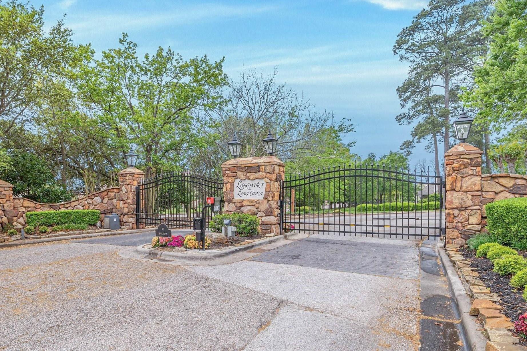 12323 Longmire Cove
