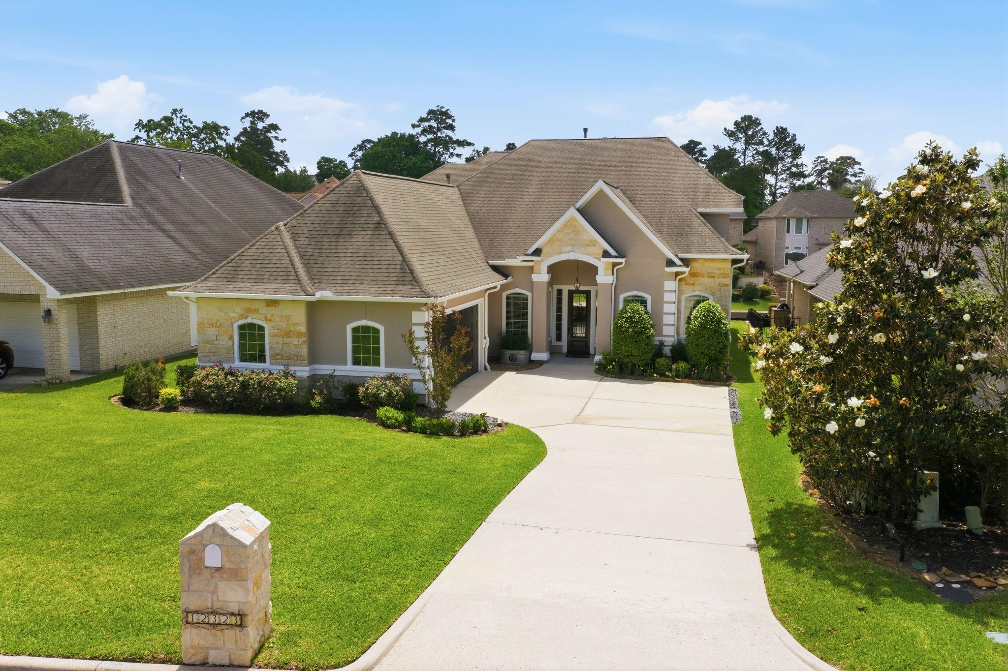12323 Longmire Cove