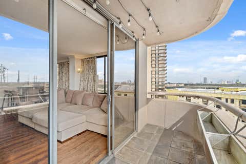 Photo of 3525 Sage Road #1204, Houston, TX 77056 (MLS # 98442546)