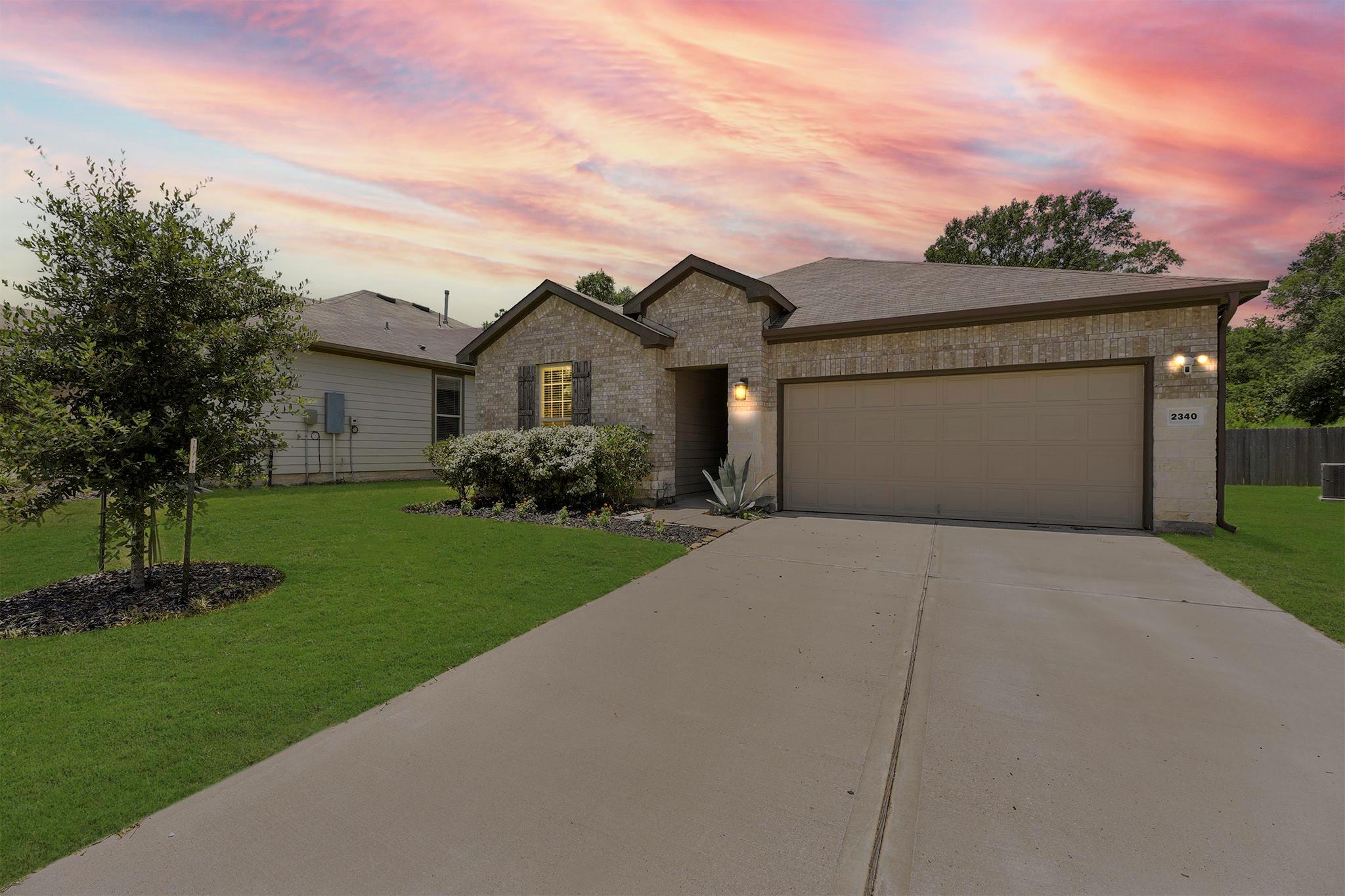 2340 N Amber Ruse Court