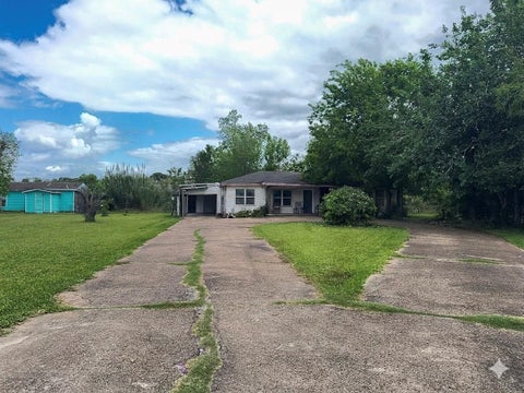 Photo of 4817 Mallow Street, Houston, TX 77033 (MLS # 14306958)