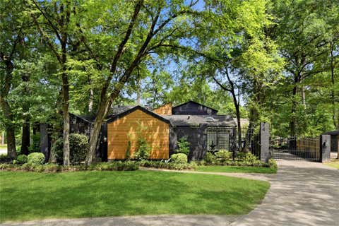Photo of 2701 Crossvine Circle, The Woodlands, TX 77380 (MLS # 92158103)