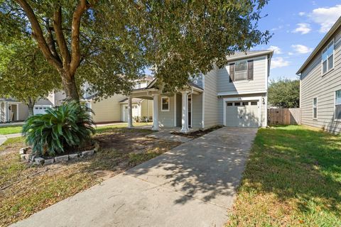 Photo of 21011 Emery Mills Lane, Humble, TX 77338 (MLS # 35172664)