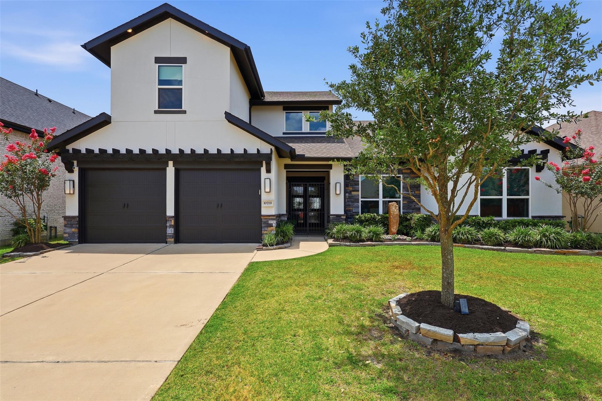 10719 Painted Crescent Court