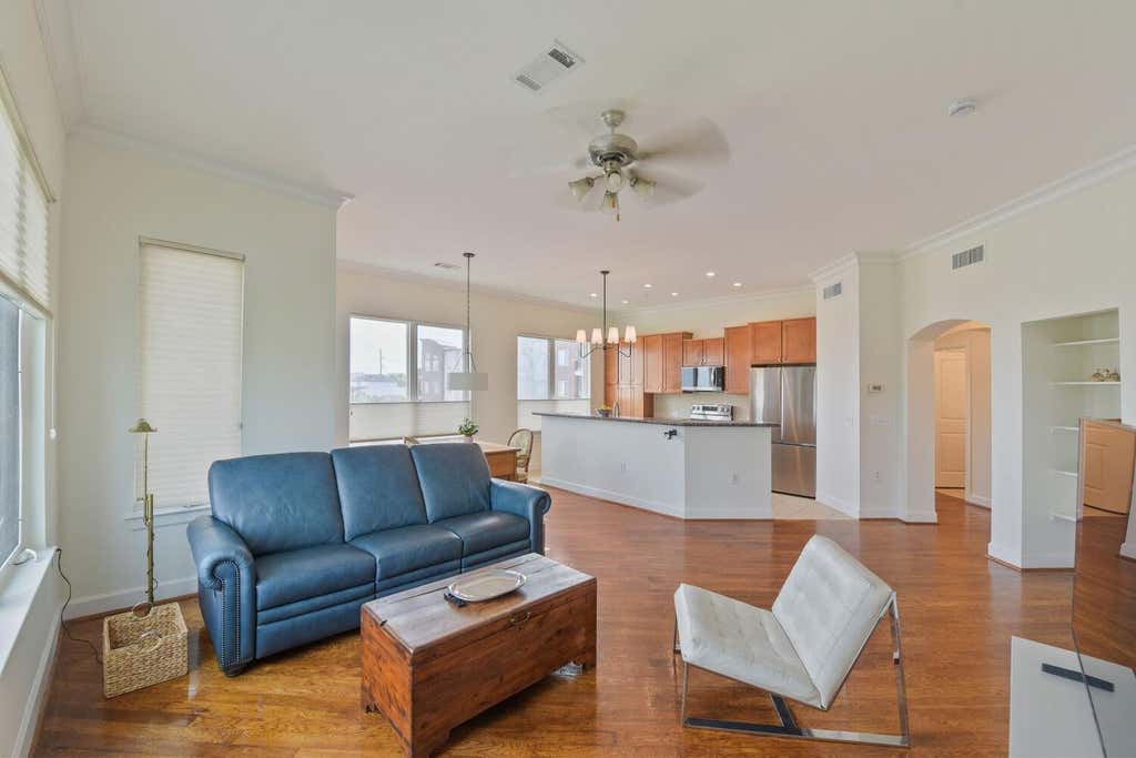 Photo of 100 Willard Street #37, Houston, TX 77006 (MLS # 23625698)