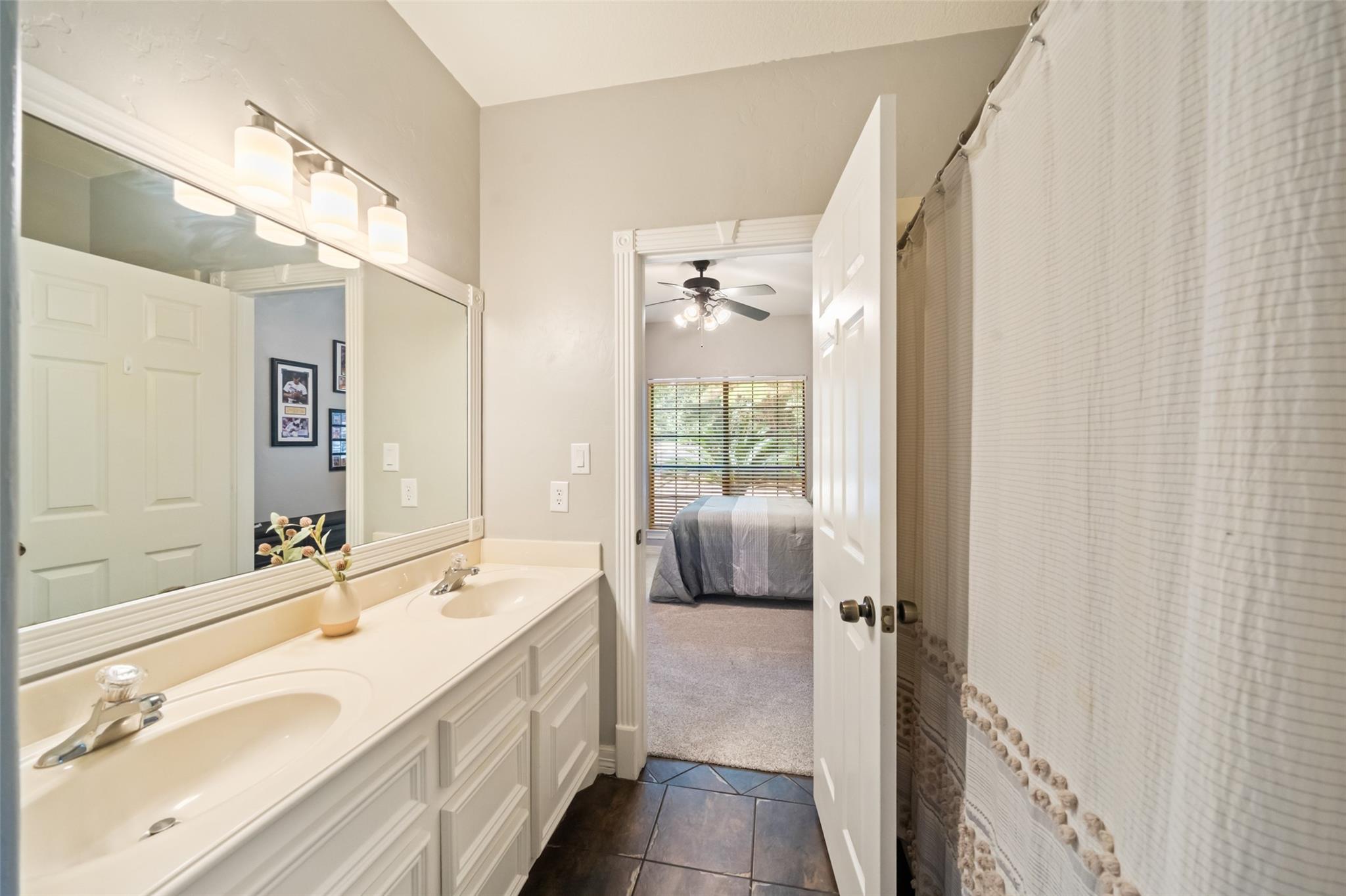 14807 Highland Ridge