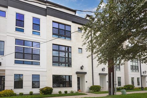 Photo of 1120 Ennis Street, Houston, TX 77003 (MLS # 57932916)