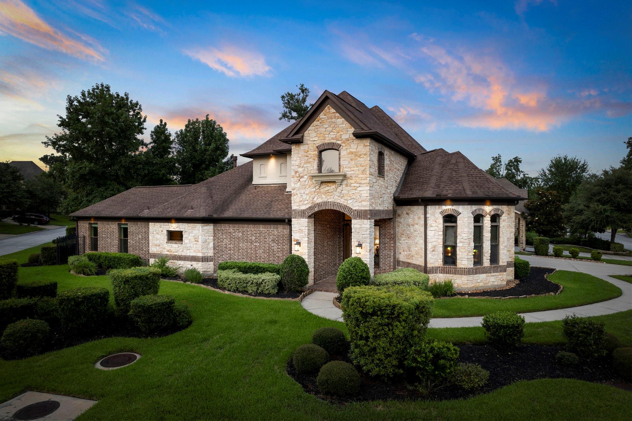 78 S Almondell Circle