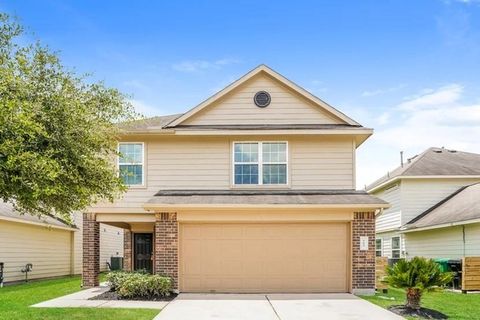 Photo of 723 N Ella Creek Lane, Houston, TX 77067 (MLS # 94391780)