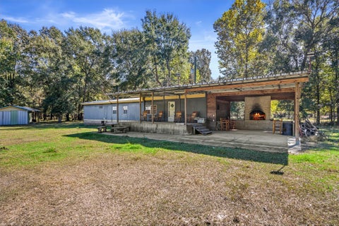 Photo of 166 Wolf Creek Road, Shepherd, TX 77371 (MLS # 74214910)