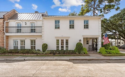 Photo of 8619 La Fonte Street, Houston, TX 77024 (MLS # 44223130)