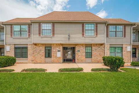 Condo For Sale - 606 Marshall Street #35<br/> Houston, TX 77006