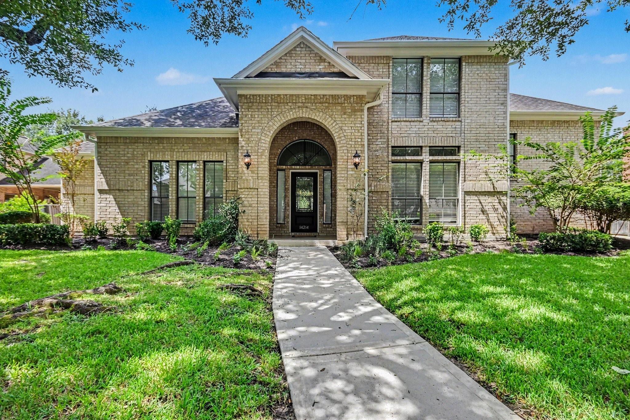 14214 Ridgewood Lake Court