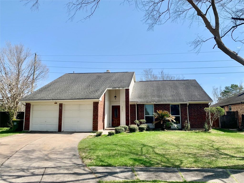 Photo of 2903 Bentley Court, Pearland, TX 77584 (MLS # 58261512)