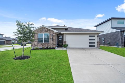 Photo of 19003 Denstone Cliff Way, Richmond, TX 77407 (MLS # 89979197)