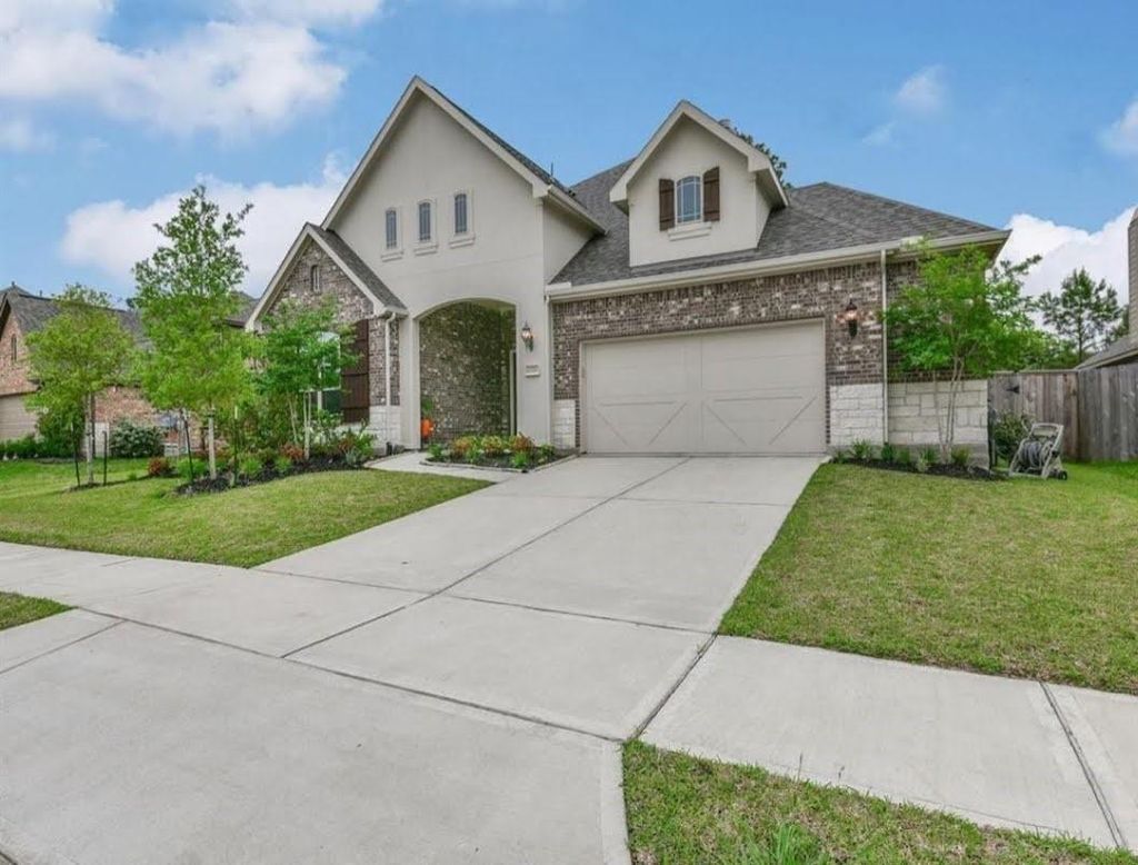 Photo of 13326 Lake Chesdin Road, Houston, TX 77044 (MLS # 36816589)