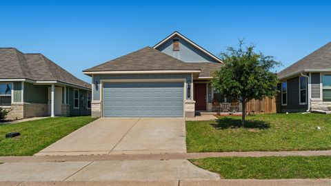 Photo of 117 Dove Court, Navasota, TX 77868 (MLS # 55485510)