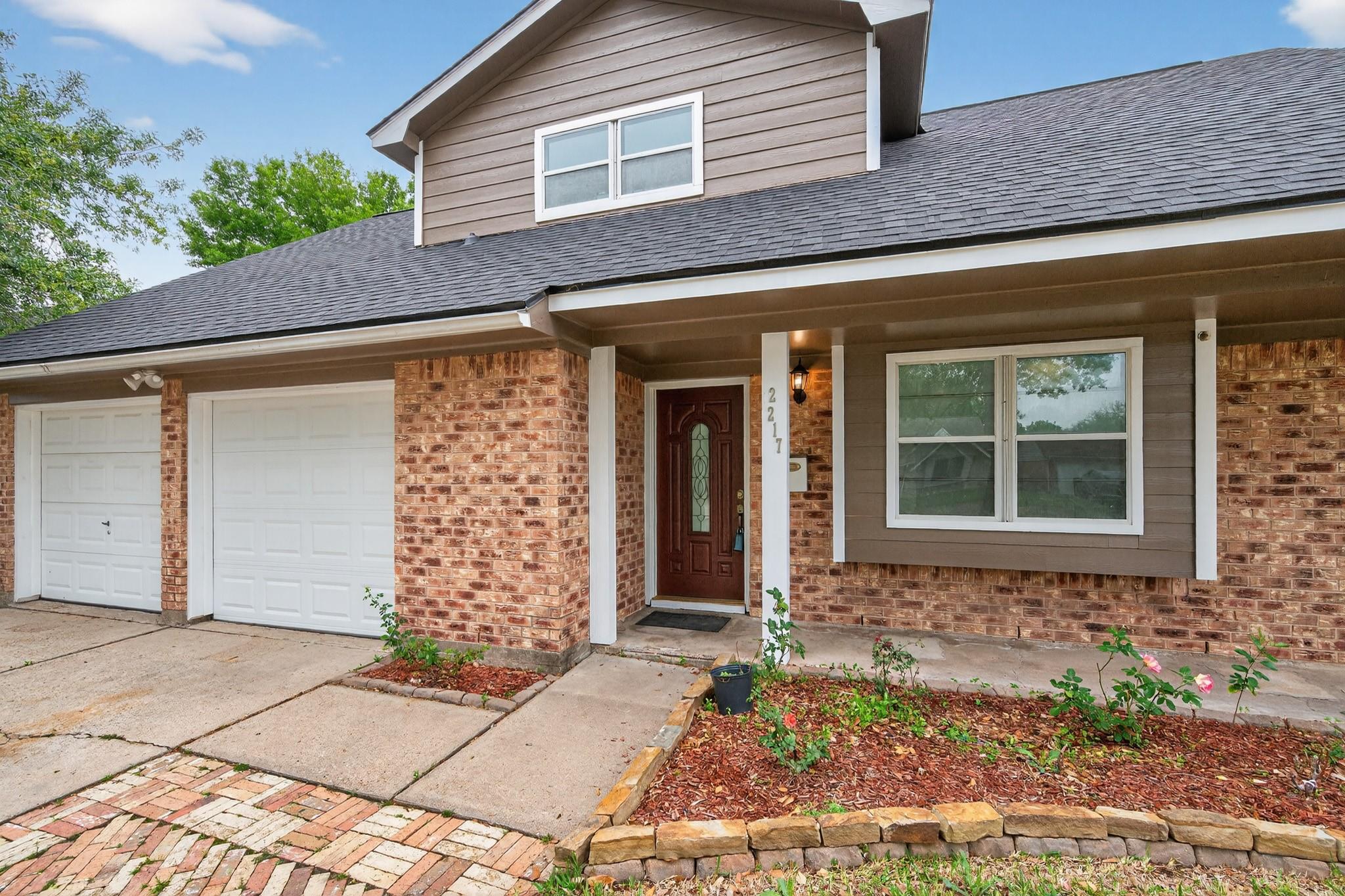 2217 Hickory Lane
