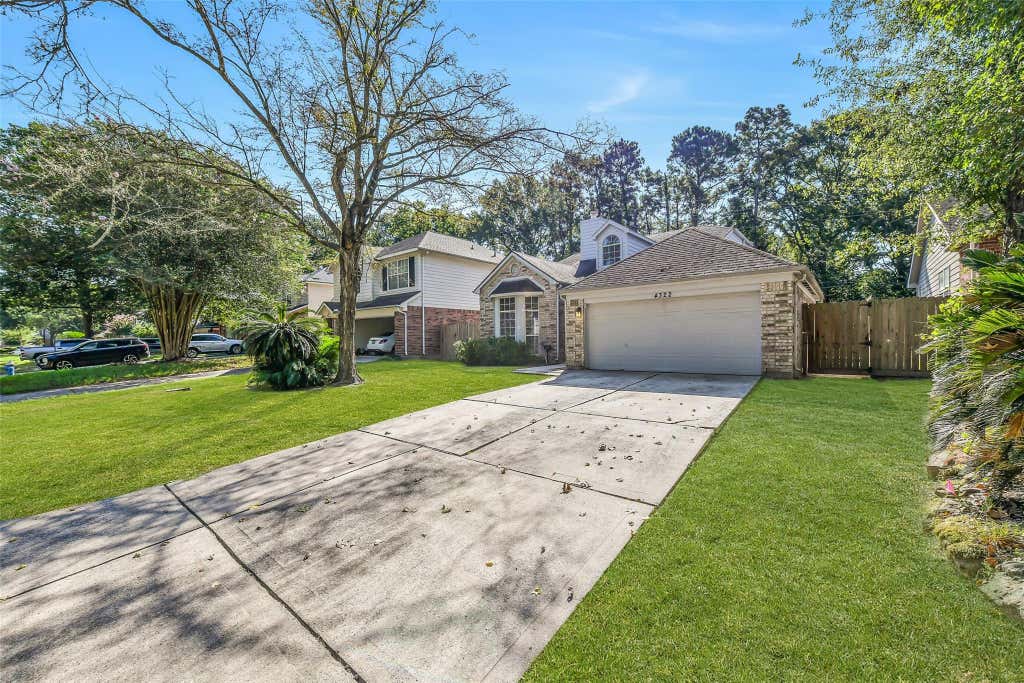 Photo of 4322 Mountain Peak Way, Houston, TX 77345 (MLS # 13432358)