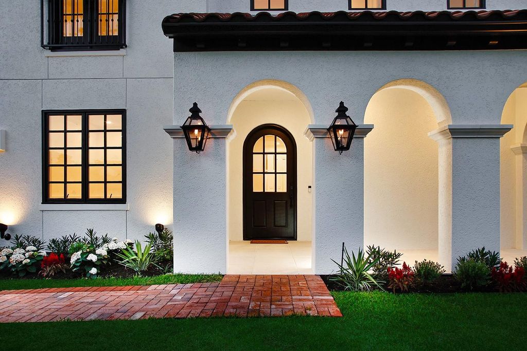 Photo of 10 Libretto Court, The Woodlands, TX 77382 (MLS # 26570598)