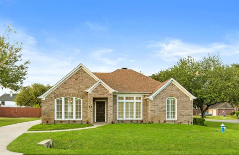 Photo of 30 Crestview Trail, Houston, TX 77082 (MLS # 4899788)