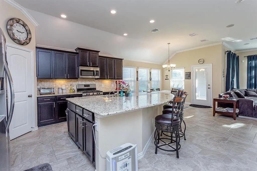 11075 Walts Run Lane