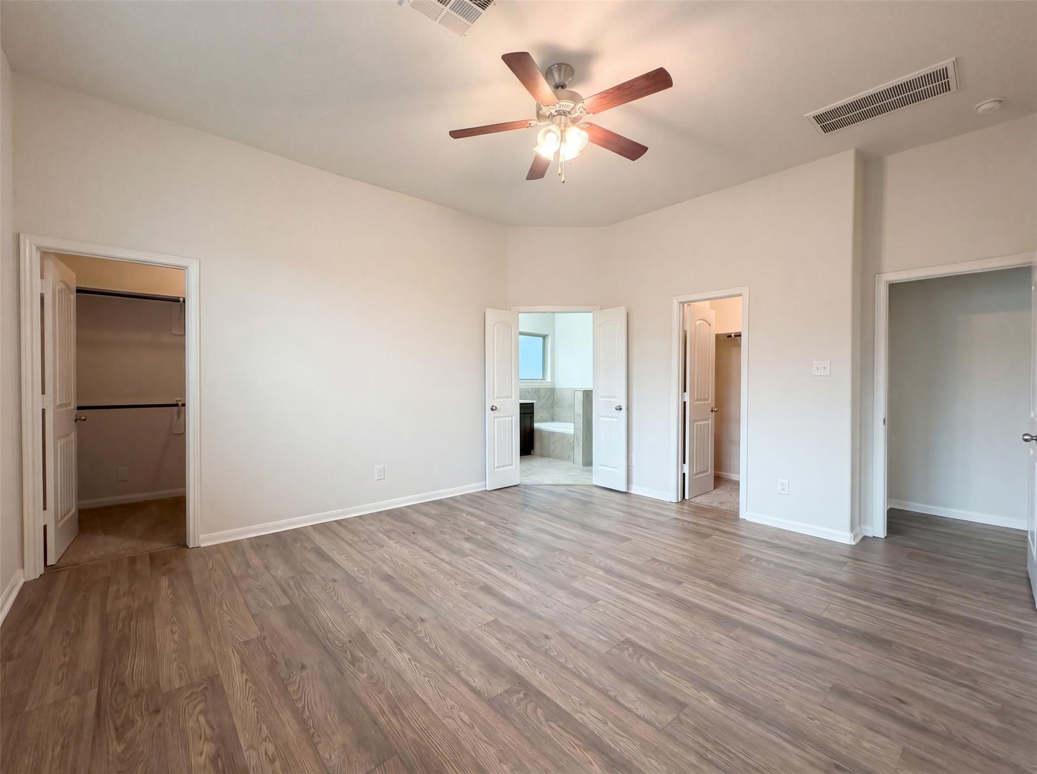 5426 Louie Lane