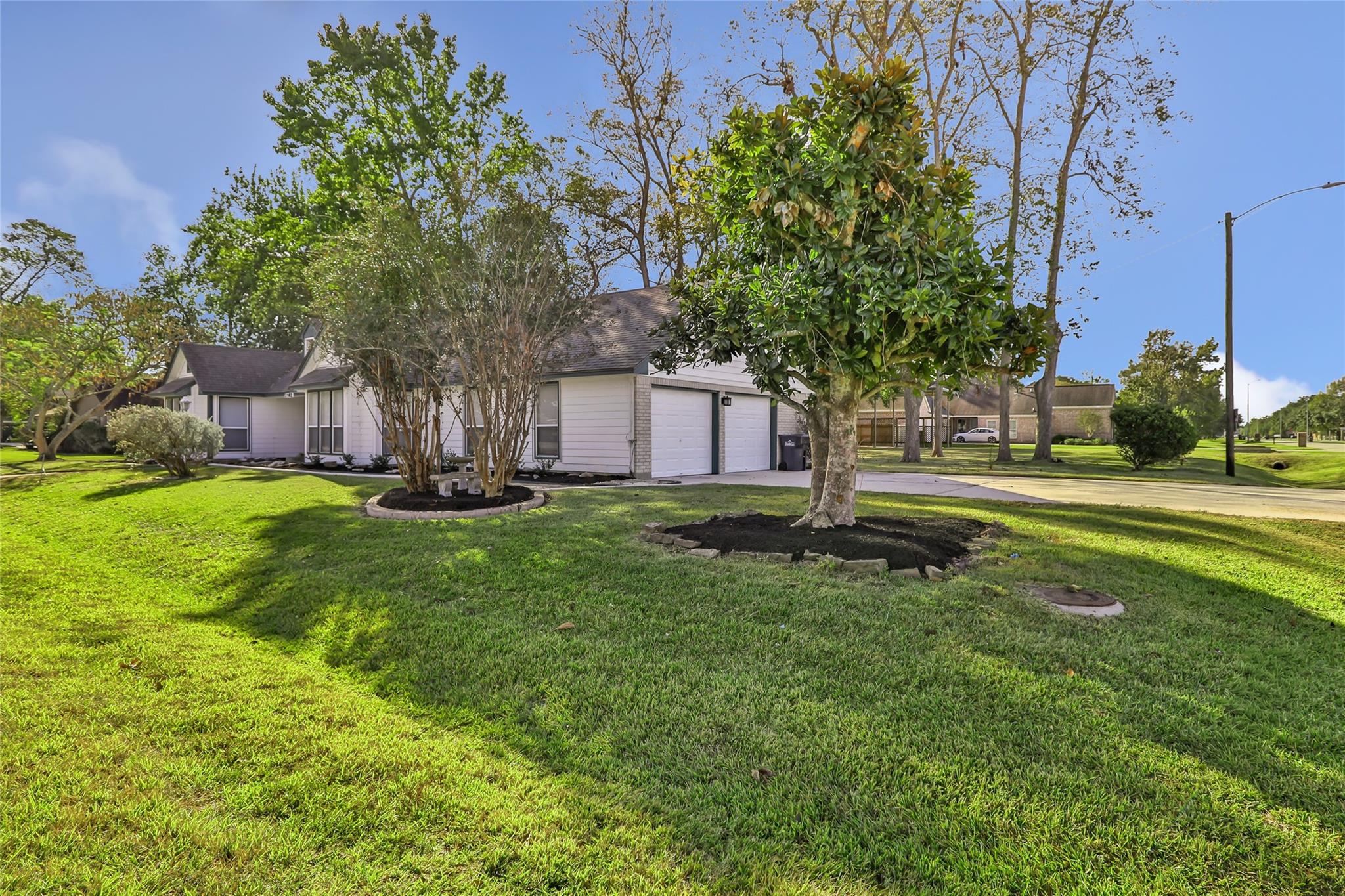 3902 Creekview Drive