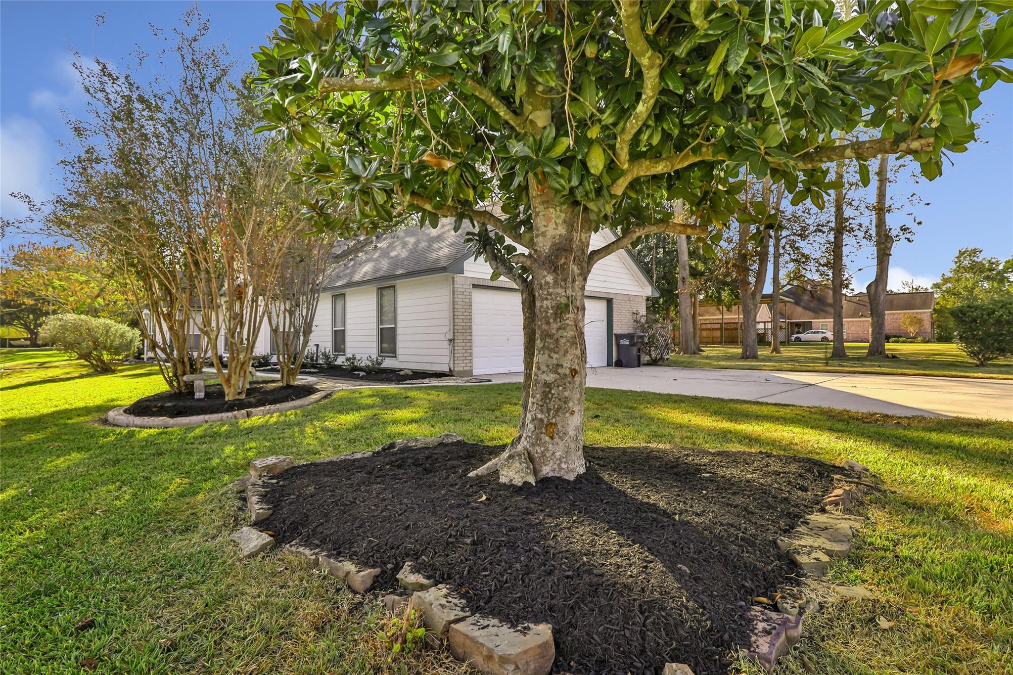 3902 Creekview Drive