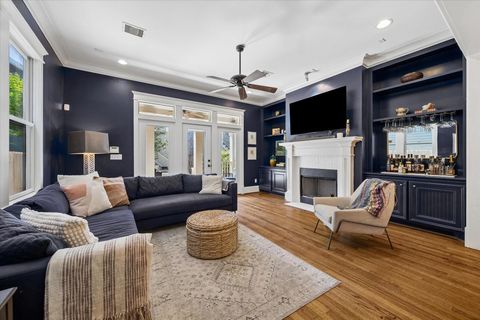 Tiny photo for 638 W 17th Street, Houston, TX 77008 (MLS # 97109549)