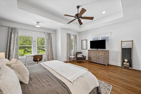 Tiny photo for 638 W 17th Street, Houston, TX 77008 (MLS # 97109549)