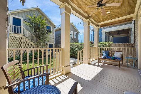 Tiny photo for 638 W 17th Street, Houston, TX 77008 (MLS # 97109549)