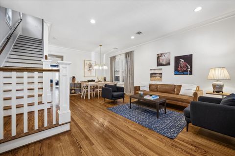 Tiny photo for 638 W 17th Street, Houston, TX 77008 (MLS # 97109549)