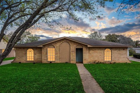 Photo of 22114 Merrymount Drive, Katy, TX 77450 (MLS # 32542117)