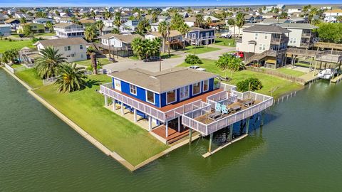 Photo of 16643 Bermuda Way, Galveston, TX 77554 (MLS # 16352275)
