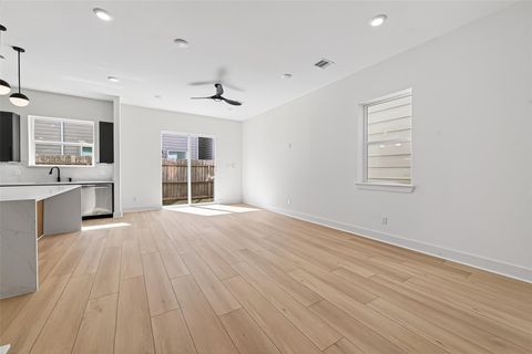 Tiny photo for 957 Highland Light Lane, Houston, TX 77091 (MLS # 11976330)