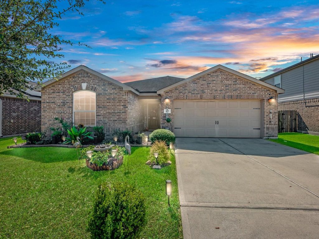 Photo of 405 Hawks View Drive, La Marque, TX 77568 (MLS # 44193786)