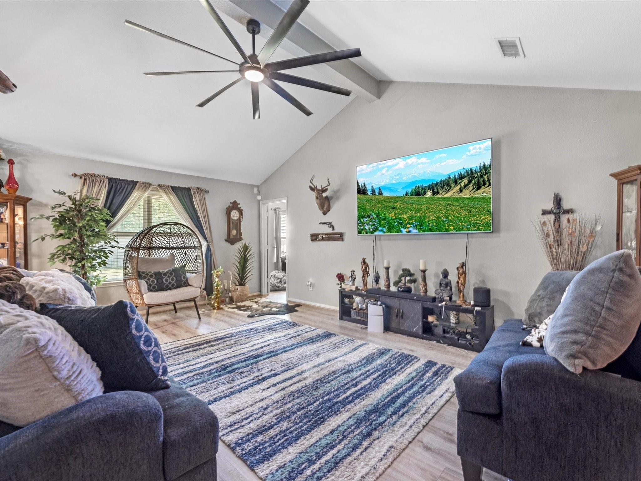 405 Hawks View Drive