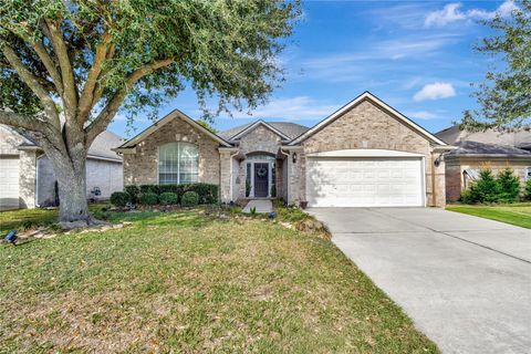 Photo of 1718 Buckingham Drive, Pasadena, TX 77504 (MLS # 40247891)