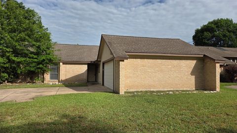 Photo of 1026 White Sands Road, Katy, TX 77450 (MLS # 78125307)