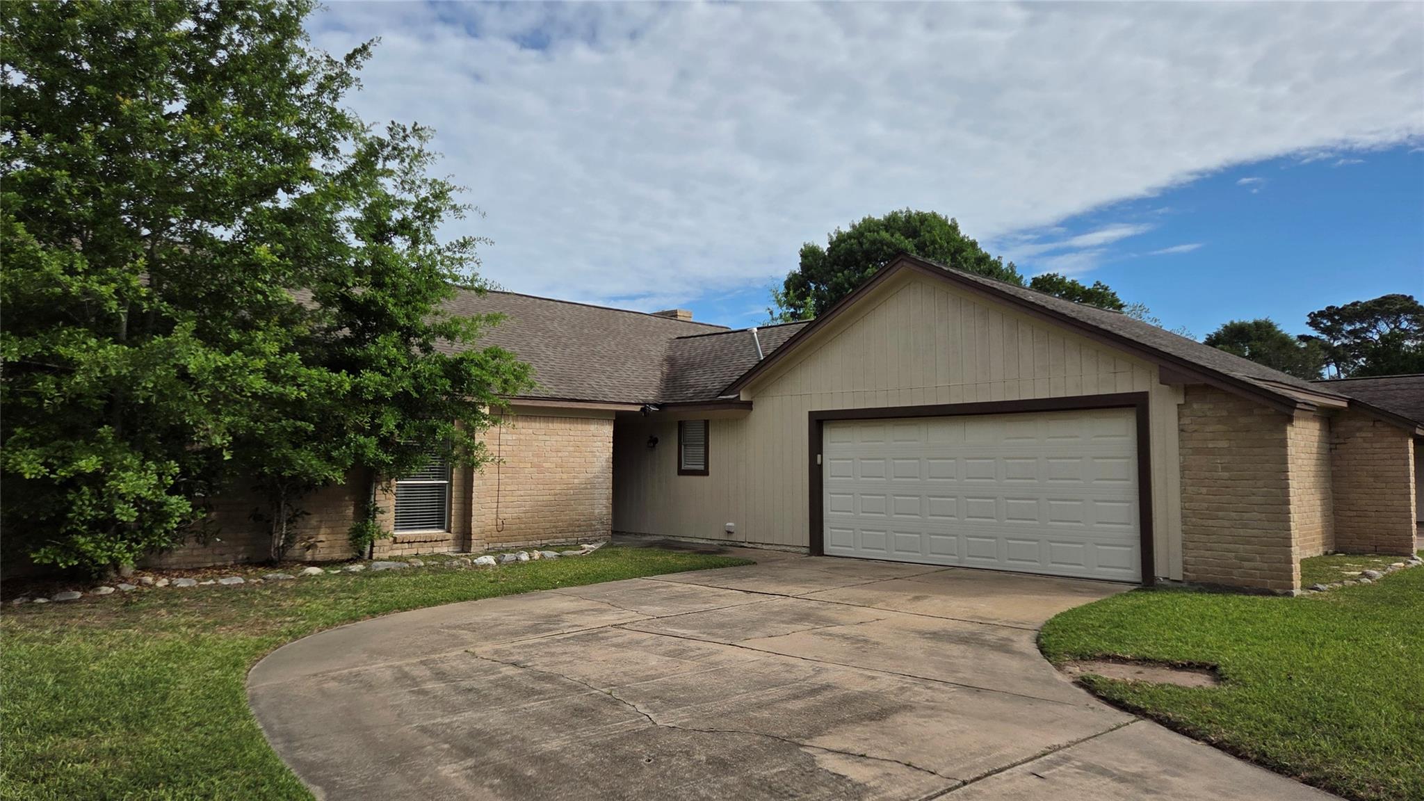 1026 White Sands Road