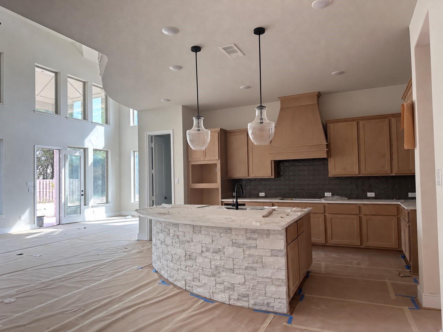 1626 Leona Lane